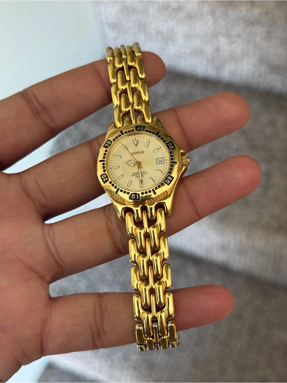 Geneve 90s Watch Women Swiss Stainless Steel Gold 200m Date new old stock